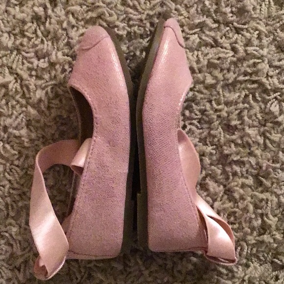 Toddler ballet type shoes size 7 - Picture 5 of 5